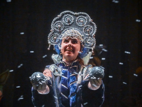 В челябинском театре кукол проданы первые 150 билетов на новогодние представления!
